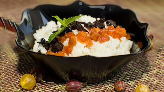 Porridge con frutti